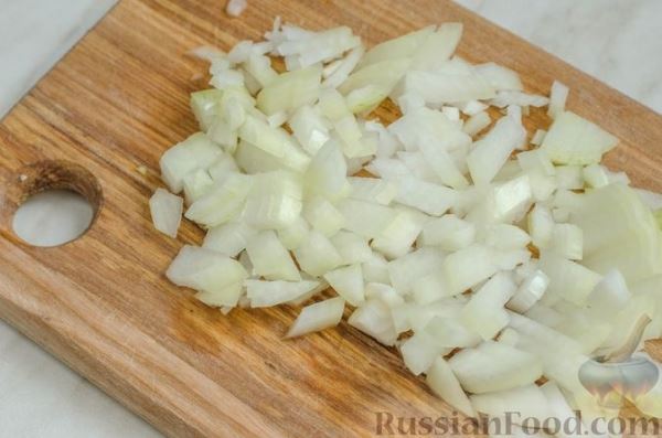 Пряная свинина, тушенная с клюквой, апельсином и горчицей