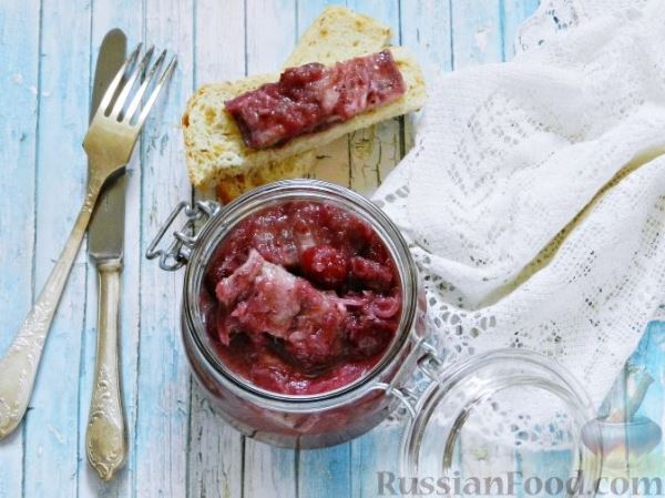 Скумбрия в клюквенном маринаде