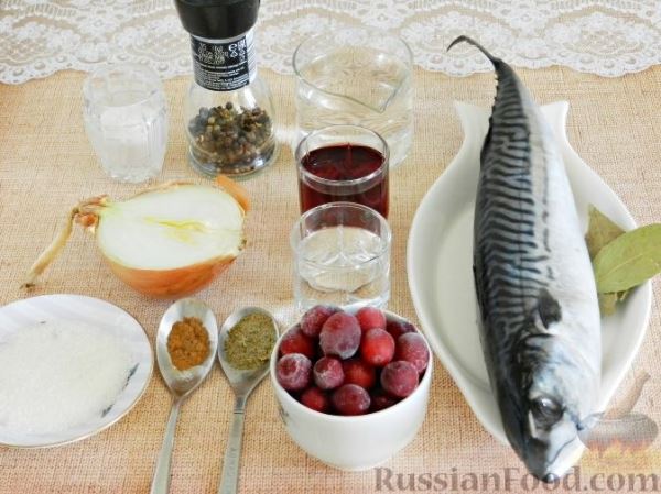 Скумбрия в клюквенном маринаде