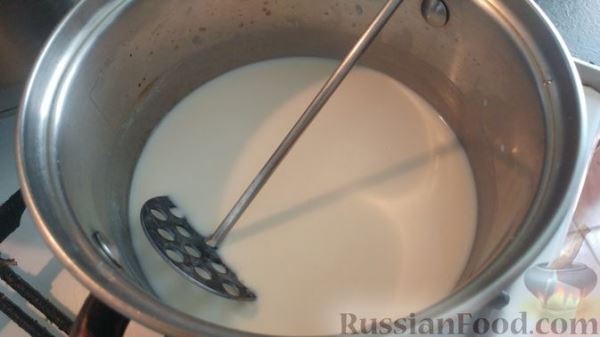 Запеканка из макарон с консервированной рыбой, кукурузой и моцареллой