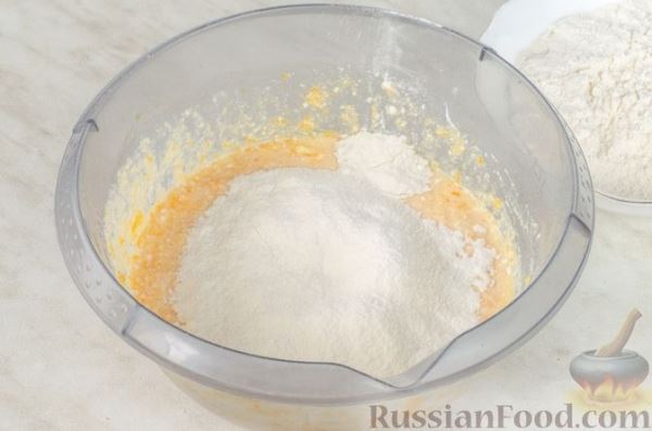 Сырники с тыквой, орехами и изюмом