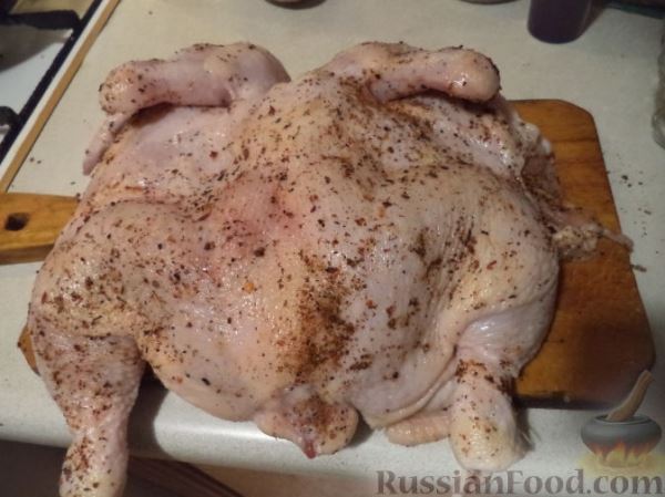 Пряная курица, запеченная с айвой