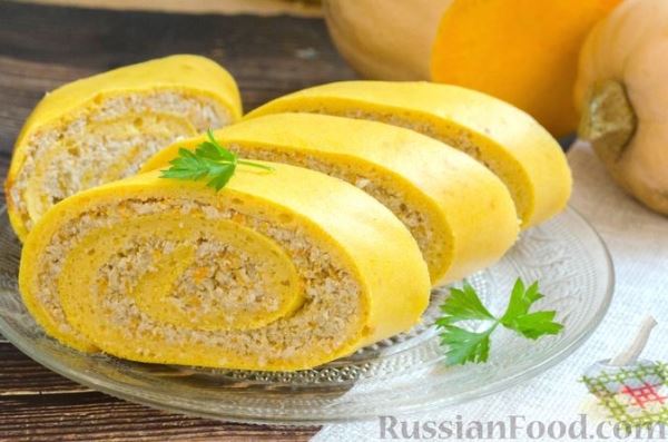 Тыквенный закусочный рулет с мясным фаршем (из биксвитного теста)