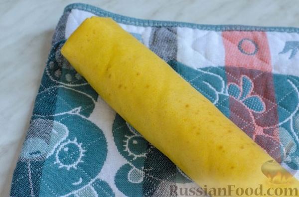 Тыквенный закусочный рулет с мясным фаршем (из биксвитного теста)