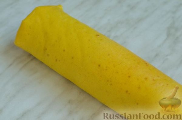 Тыквенный закусочный рулет с мясным фаршем (из биксвитного теста)
