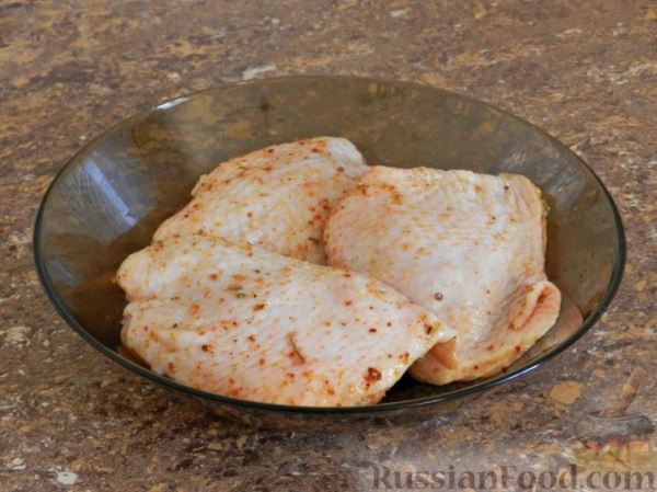 Запечённая курица с тыквой и перцем