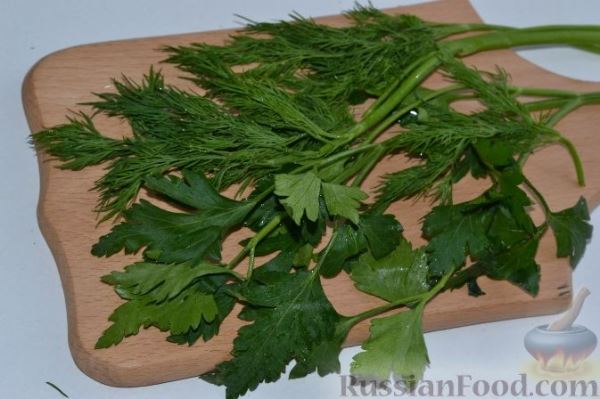 Салат из зеленой редьки, с морковью и редькой дайкон