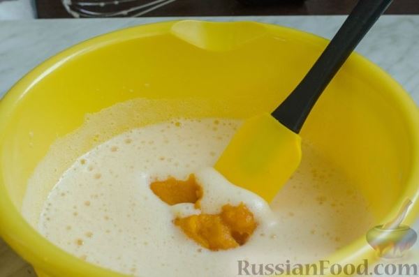 Тыквенный закусочный рулет с мясным фаршем (из биксвитного теста)